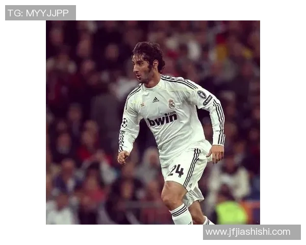 足球明星皇马爸爸的传奇之路与辉煌成就揭秘